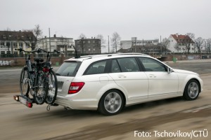 Für den Fahrradtransport eignen sich Heckträger besonders gut. (Foto: Tschovikov/GTÜ)