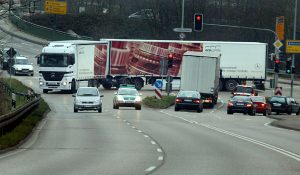 Forsa-Umfrage: 72 Prozent der Deutschen sind gegen Gigaliner. Foto: ACV Automobil-Club Verkehr.